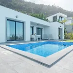 فيلة Bali