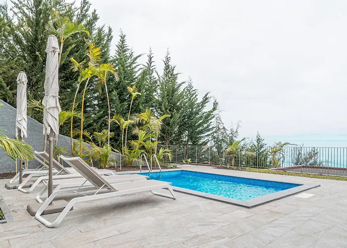 Bali Villa Arco da Calheta