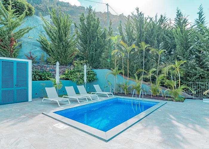 Bali Villa Arco da Calheta